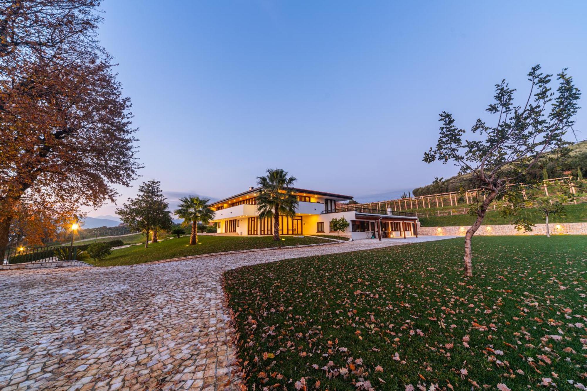 Aria - Villa Di Campagna Montecorvino Rovella Екстер'єр фото