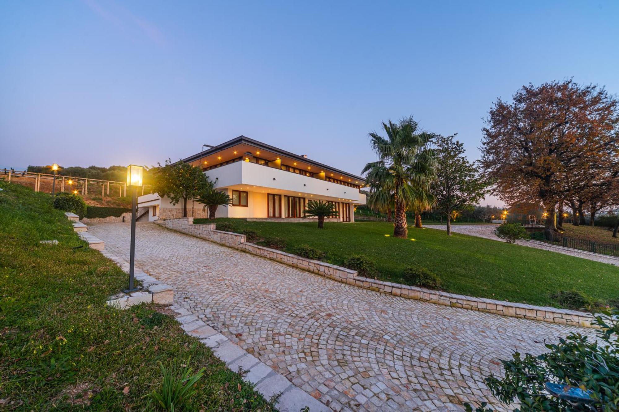 Aria - Villa Di Campagna Montecorvino Rovella Екстер'єр фото
